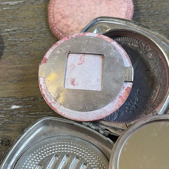 Djer-Kiss Powder Compact Vanity Case Kissing Fairies Art Nouveau 1917-1925 - Picture 13 of 16